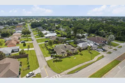 692 SW Ewing Avenue, Port Saint Lucie, FL 34983 - Photo 19
