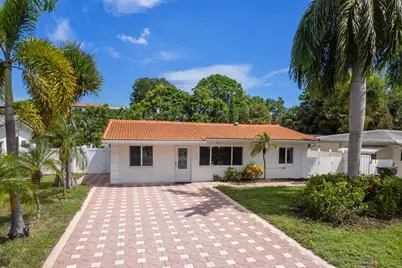 319 SW 2nd Street, Boca Raton, FL 33432 - Photo 1