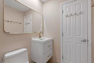 319 SW 2nd St, Boca Raton, FL 33432 - Photo 15