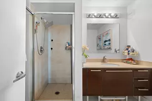 1900 N Bayshore Dr, Miami, FL 33132 - Photo 29