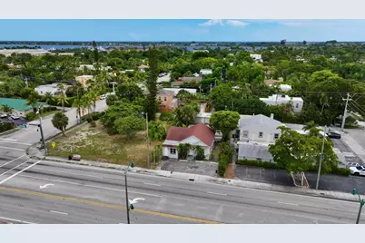 3608 Broadway Avenue, West Palm Beach, FL 33407 - Photo 7