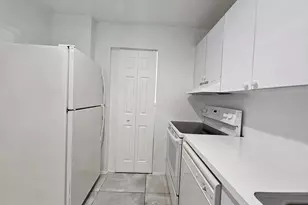 8000 S Colony Cir, Tamarac, FL 33321 - Photo 5