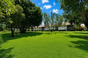 3335 Lucerne Park Dr, Greenacres, FL 33467 - Photo 15