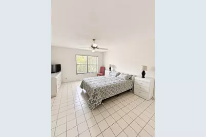 3335 Lucerne Park Drive, Greenacres, FL 33467 - Photo 9