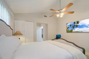 902 Palm Ave, Boca Raton, FL 33432 - Photo 25