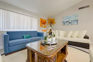 902 Palm Ave, Boca Raton, FL 33432 - Photo 9