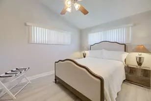 902 Palm Ave, Boca Raton, FL 33432 - Photo 23
