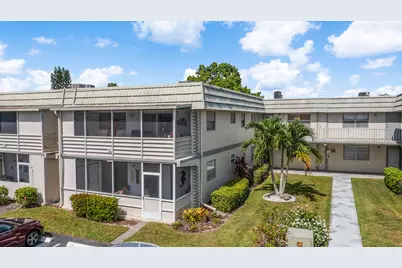 477 Monaco J, Delray Beach, FL 33446 - Photo 3