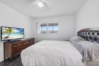 477 Monaco J, Delray Beach, FL 33446 - Photo 19