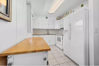 477 Monaco J, Delray Beach, FL 33446 - Photo 5