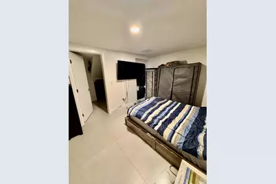 1081 Wilshire Circle E, Pembroke Pines, FL 33027 - Photo 23