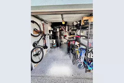 1081 Wilshire Circle E, Pembroke Pines, FL 33027 - Photo 37