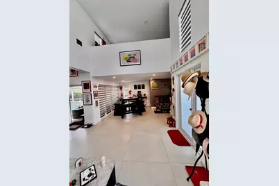 1081 Wilshire Circle E, Pembroke Pines, FL 33027 - Photo 3