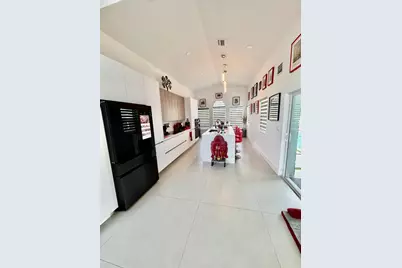 1081 Wilshire Circle E, Pembroke Pines, FL 33027 - Photo 5