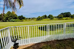 1081 Wilshire Cir E, Pembroke Pines, FL 33027 - Photo 53