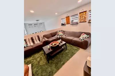1081 Wilshire Circle E, Pembroke Pines, FL 33027 - Photo 43