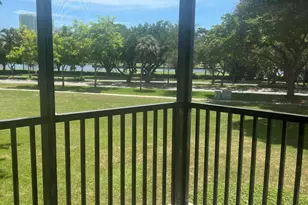 3475 N Country Club Dr, Aventura, FL 33180 - Photo 13