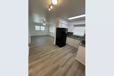 749 SE 15th Street #6, Fort Lauderdale, FL 33316 - Photo 1