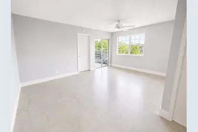 1560 SE Royal Green Circle #201, Port Saint Lucie, FL 34952 - Photo 5