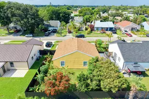 7702 Blairwood Cir S, Greenacres, FL 33467 - Photo 15