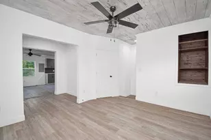 318 N E St, Lake Worth Beach, FL 33460 - Photo 3
