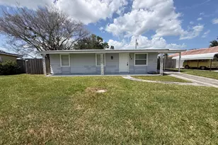 116 SE Camino St, Port Saint Lucie, FL 34952 - Photo 3