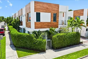 1255 NE 18th Ave, Fort Lauderdale, FL 33304 - Photo 1