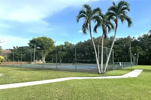 1040 Parkside Green Dr, Greenacres, FL 33415 - Photo 23