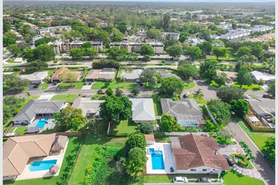 8520 NW 29th Drive, Coral Springs, FL 33065 - Photo 71
