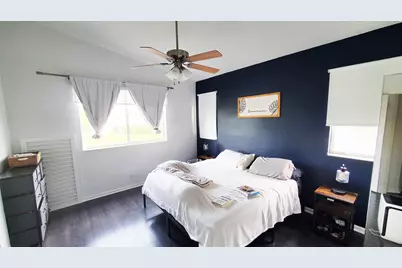 3051 Laurel Ridge Circle, Riviera Beach, FL 33404 - Photo 7