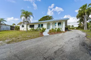 4003 S Indian River Dr, Fort Pierce, FL 34982 - Photo 3