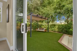1311 NW 2nd Cir, Boca Raton, FL 33432 - Photo 9