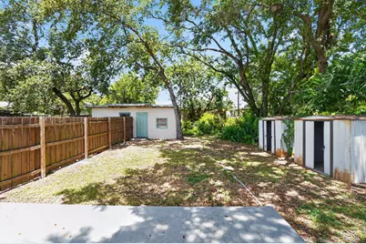 208 SW 2nd Place #1-2, Dania Beach, FL 33004 - Photo 17