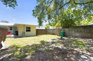 208 SW 2nd Pl, Dania Beach, FL 33004 - Photo 19
