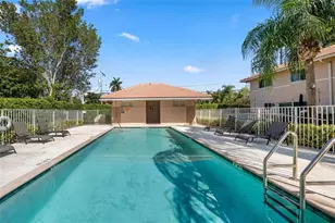 4950 Palm Garden Ln, Davie, FL 33314 - Photo 35