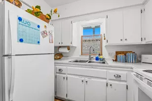 677 Royal Palm Blvd, Vero Beach, FL 32960 - Photo 3