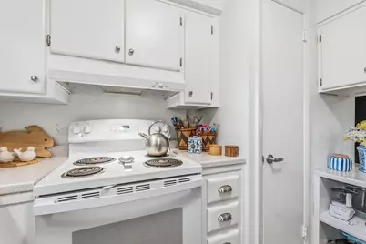 677 Royal Palm Boulevard #7, Vero Beach, FL 32960 - Photo 5