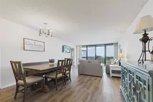 2400 Presidential Way, West Palm Beach, FL 33401 - Photo 11