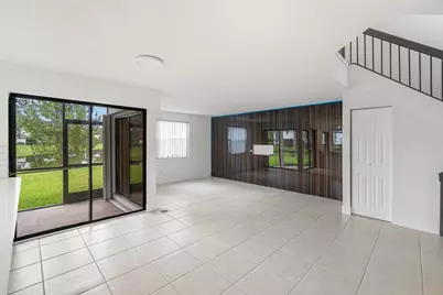 439 NW 36th Avenue, Deerfield Beach, FL 33442 - Photo 3