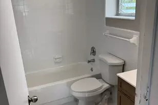 2285 NE 172nd St, North Miami Beach, FL 33160 - Photo 3