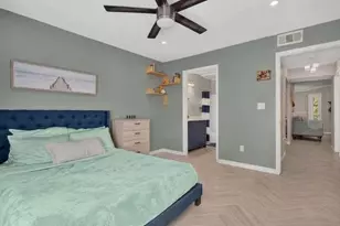 2300 NW 33rd St, Oakland Park, FL 33309 - Photo 11