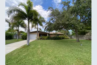 1672 Thumb Point Drive, Fort Pierce, FL 34949 - Photo 1