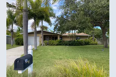 1672 Thumb Point Drive, Fort Pierce, FL 34949 - Photo 3