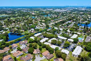 8630 Bridle Path Ct, Davie, FL 33328 - Photo 55