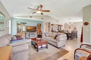 8630 Bridle Path Ct, Davie, FL 33328 - Photo 9