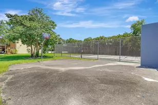 8630 Bridle Path Ct, Davie, FL 33328 - Photo 61