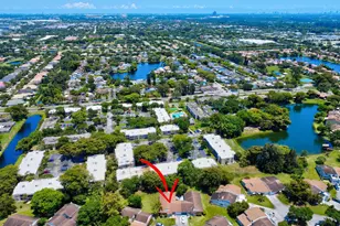 8630 Bridle Path Ct, Davie, FL 33328 - Photo 47