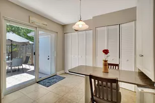8630 Bridle Path Ct, Davie, FL 33328 - Photo 17