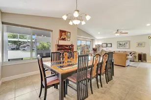 8630 Bridle Path Ct, Davie, FL 33328 - Photo 17