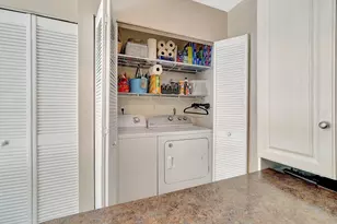 8630 Bridle Path Ct, Davie, FL 33328 - Photo 23